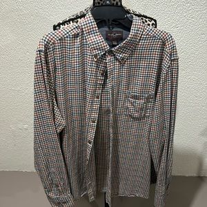 Men’s Black & Brown brand orange & blue check button down shirt with 1 pockets